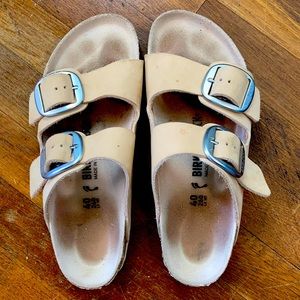 Women’s 9 (40) Birkenstock Arizona Big Buckle Cream